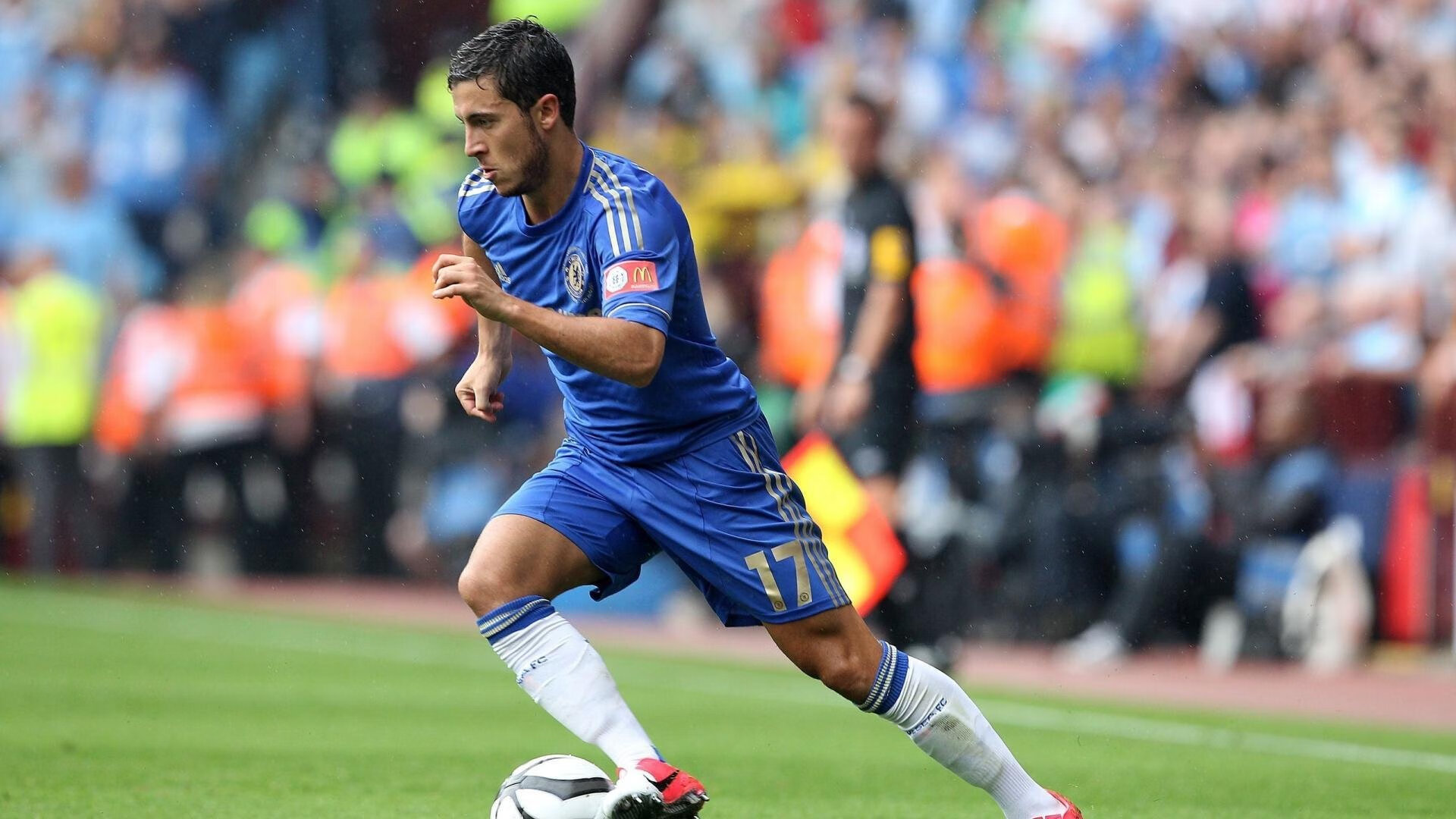 《电竞装备升级：最受欢迎的硬件选择指南》，电竞配件有哪些